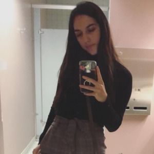 Meet your Posher, Raquel